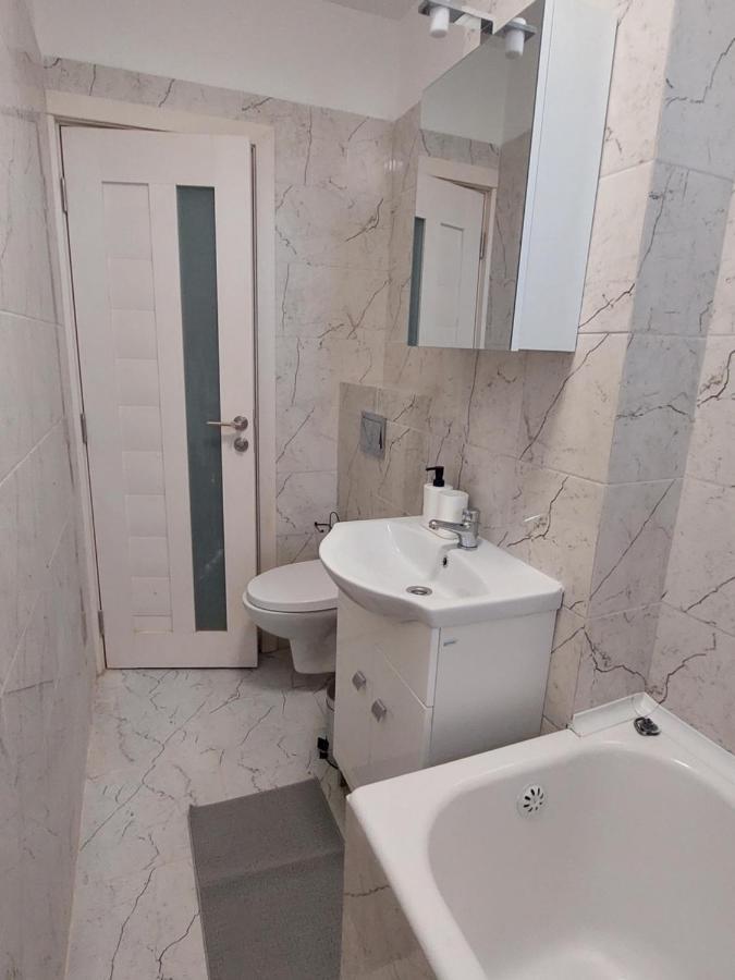 Eli'S Apartments -Ultracentral Near Palas Яссы Экстерьер фото